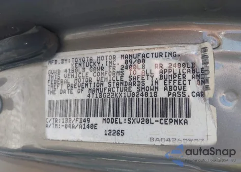 2001 Toyota Camry Le z USA, uszkodzony, nr VIN 4T1BG22KX1U024018